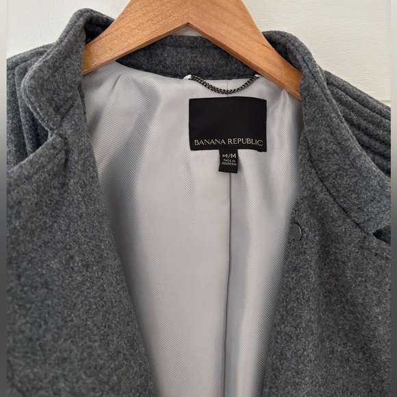Banana Republic Coat - Picture 2 of 3